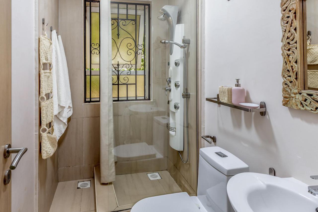 Ewange - A Casa Mia Bed & Breakfast Кампала Екстериор снимка