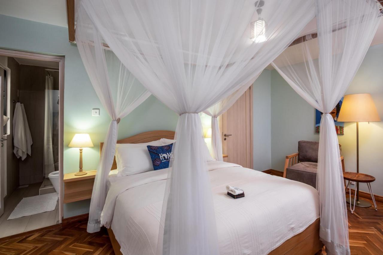 Ewange - A Casa Mia Bed & Breakfast Кампала Екстериор снимка