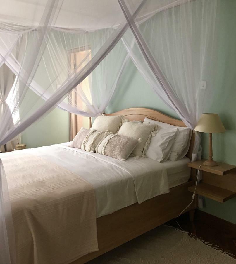 Ewange - A Casa Mia Bed & Breakfast Кампала Екстериор снимка